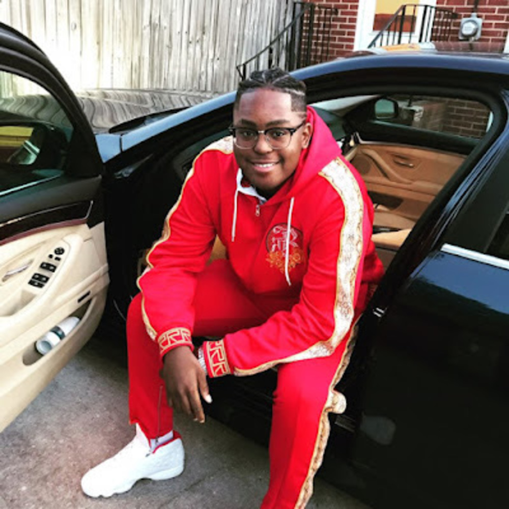 Meet your Posher, Aaron